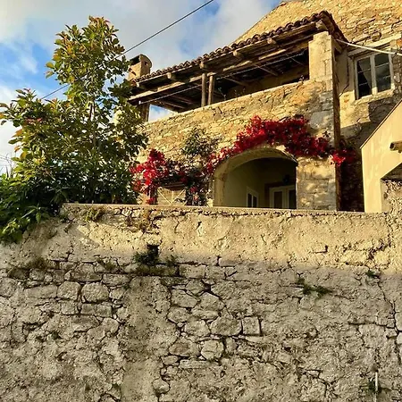 Сasa de vacaciones Vanthoulas House